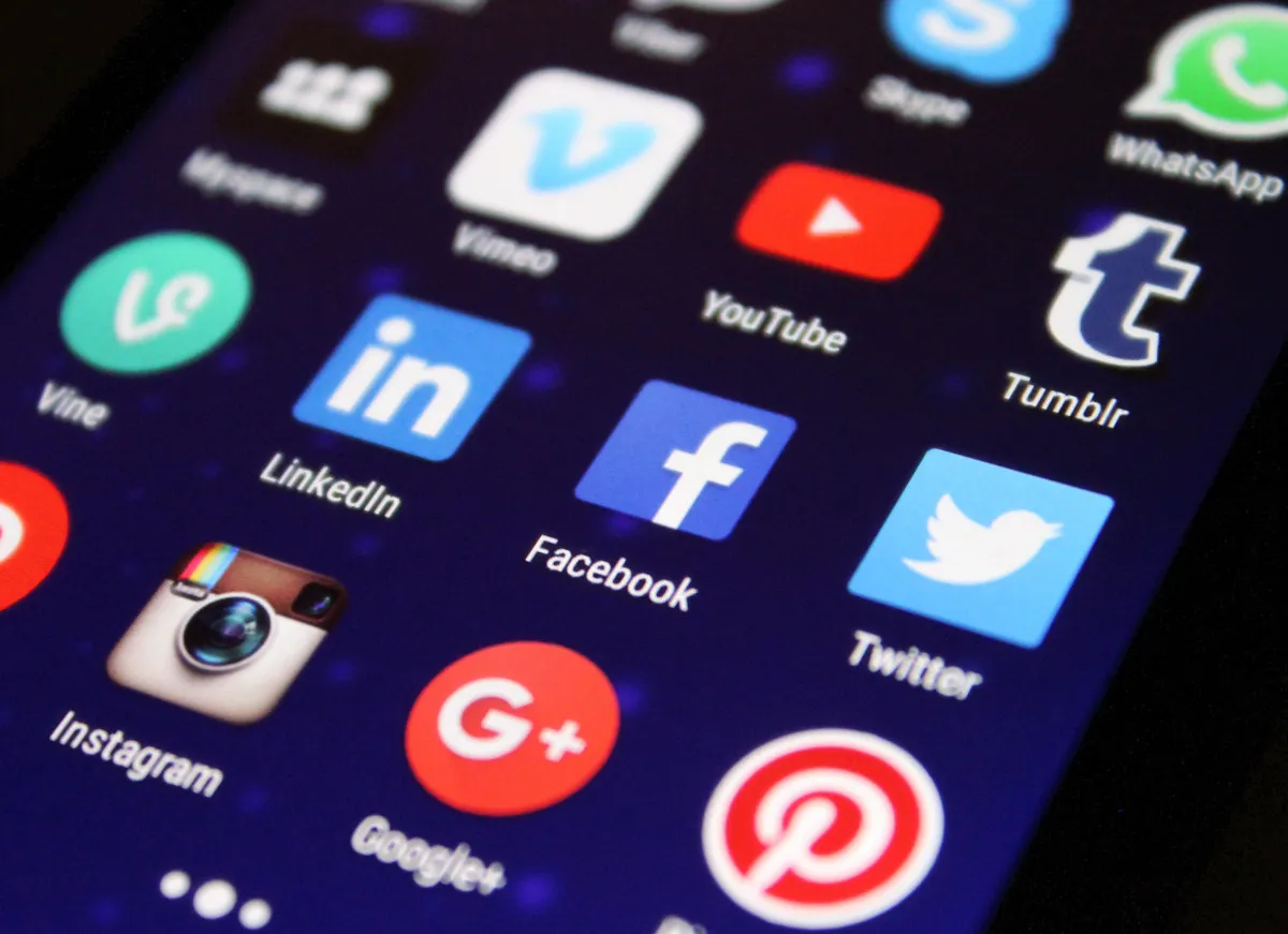 ESTRATEGIAS DE REDES SOCIALES